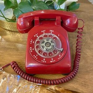 VTG Bell System Western Electric 500 Red Rotary Dial Phone Retro Desk Telephone
